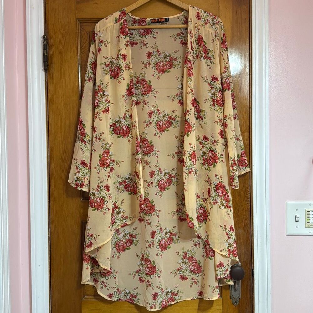 Love Tree Tan Red Floral Thin Light Cardigan Women’s Small